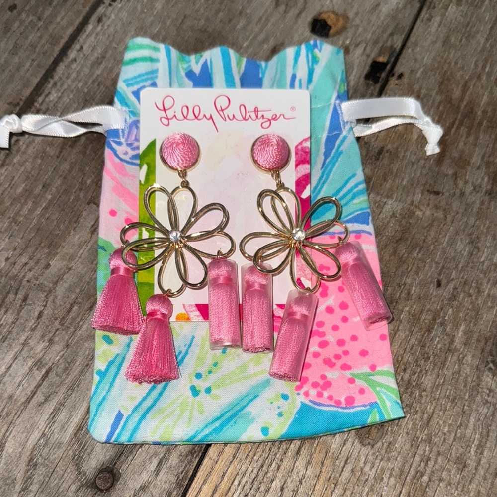 NEW! Lilly Pulitzer Come on Clover Pink Floral Tassel Earrings
